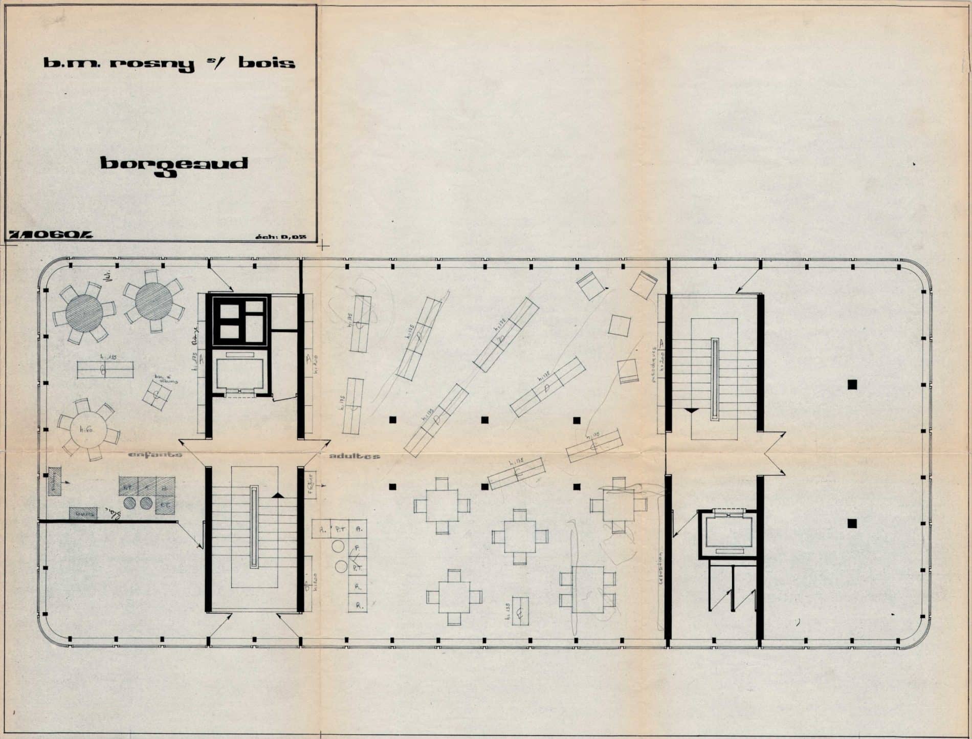 Disposition du mobilier de la bibliothèque du 4ème étage (sans date), société de fourniture de mobilier Borgeaud. Photo du Service des archives et de la documentation de Rosny-sous-Bois.